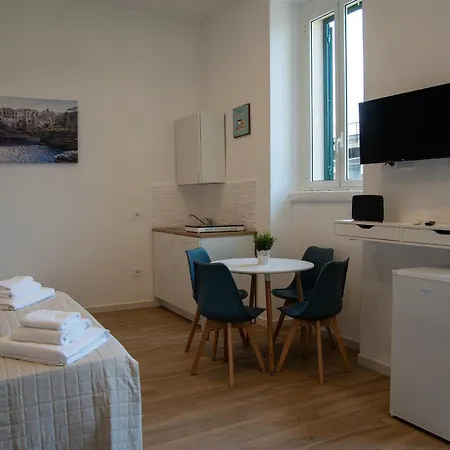 Italy 57 Апартаменты *